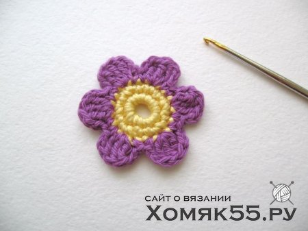 Маленький цветочек, связанный крючком. Мастер-класс