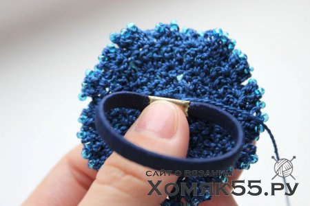 Цветок крючком в волосы: «Синева и бисер»
