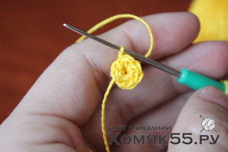Украшение для волос «Бордовая фиалка»