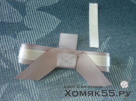 Бантик из атласных лент 