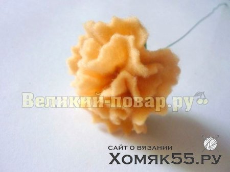 Гвоздика из фетра