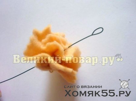 Гвоздика из фетра