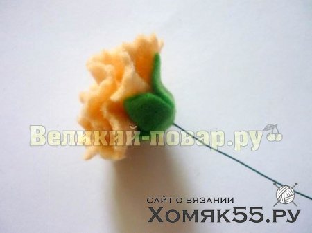 Гвоздика из фетра