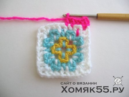 Прихватка из квадратных мотивов «Новогодняя»