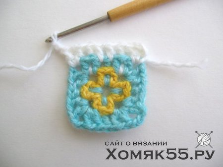 Прихватка из квадратных мотивов «Новогодняя»