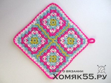 Прихватка из квадратных мотивов «Новогодняя»