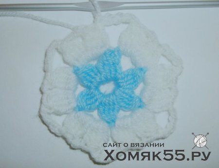 Снежный мотив крючком