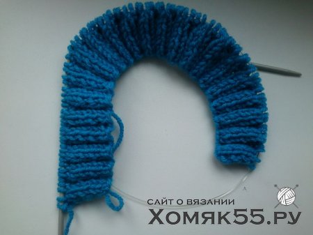 Как сязать шапку спицами