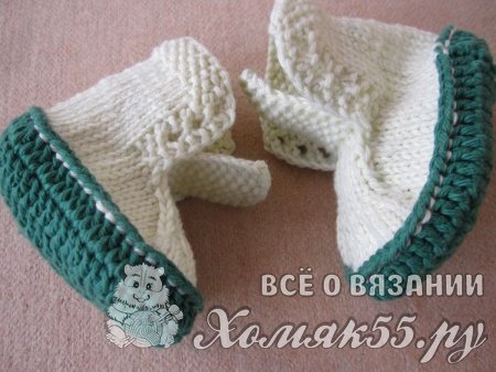 Пинетки-ботиночки спицами на шнурках