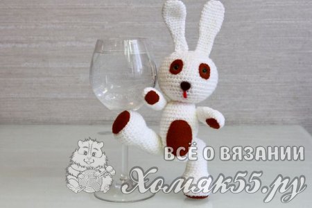 Вязаный заяц крючком