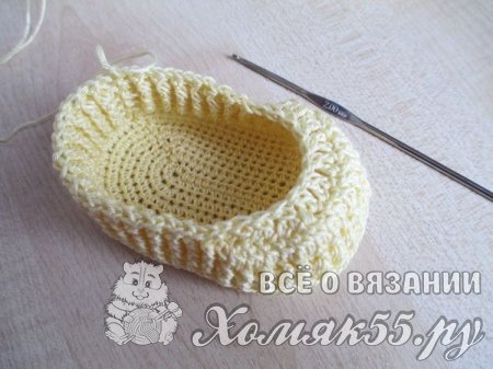 Пинетки с ромашками крючком