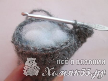 Котик на полянке крючком