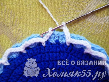 Шляпка, связанная крючком