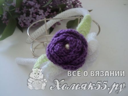 Ободок с цветами вязаный крючком