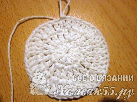 Вязаный крючком подсвечник «Клюква на снегу»