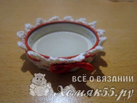 Вязаный крючком подсвечник «Клюква на снегу»