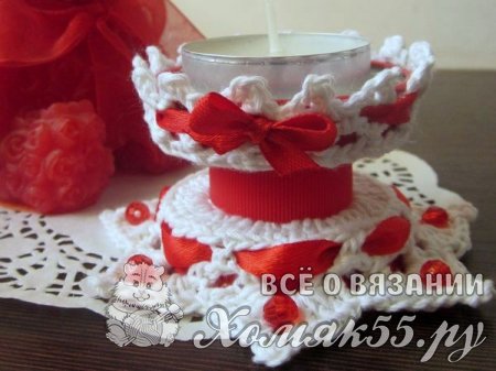Вязаный крючком подсвечник «Клюква на снегу»