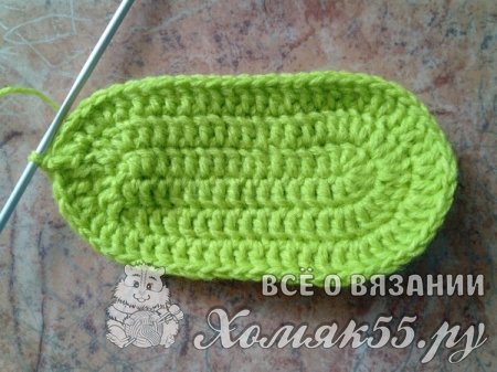 Зеленые пинетки крючком