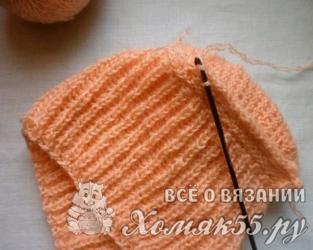 Шапочка для девочки спицами