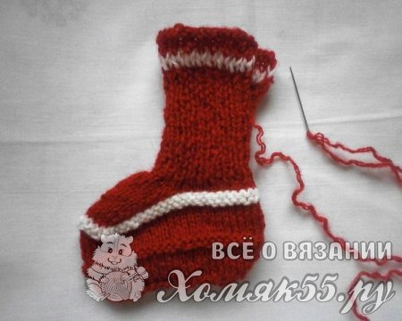 Пинетки для девочки на двух спицах