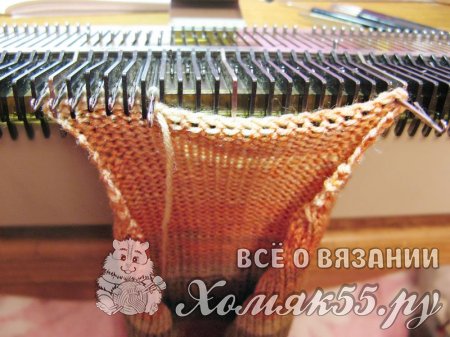 Вязаный свитер на мальчика 8-9 лет