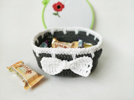 Корзинка для конфет и мелочей крючком