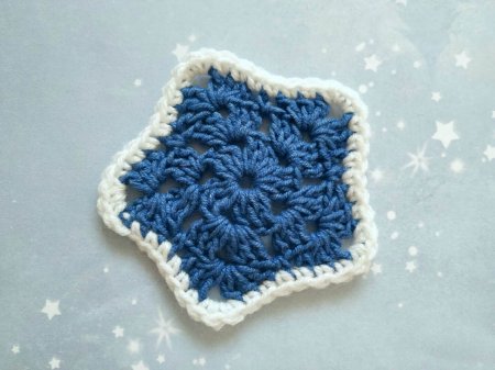 Новогодний мотив звездочка крючком